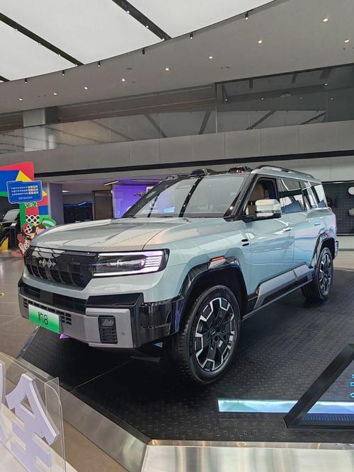 惠州81比亚迪方程豹硬派越野的爆款，英菲尼迪35周年与你共成长
